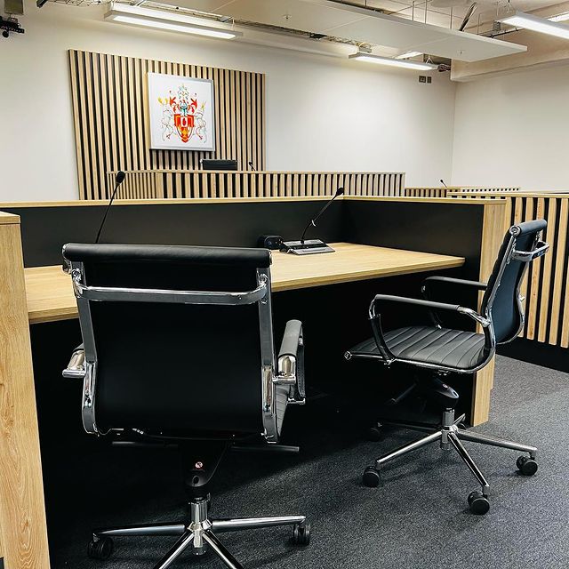 📍The Moot, @ulsteruni School of Law📚

In order to achieve UU’s vision for the moot, we applied our expertise in bespoke design, joinery, and workspace furniture. As a result this facility now mimics a courtroom closely, so students can study in a realistic setting. 

Well done to all involved, we’re delighted with how this one turned out! 

#ulsteruniversity #themoot #lawschool #alphaeducation #alpha50